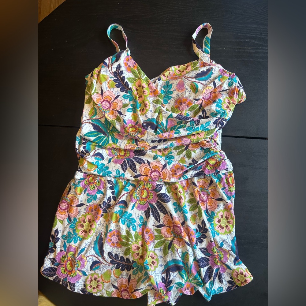 New with out tags -  jantzen swim dress 20w
